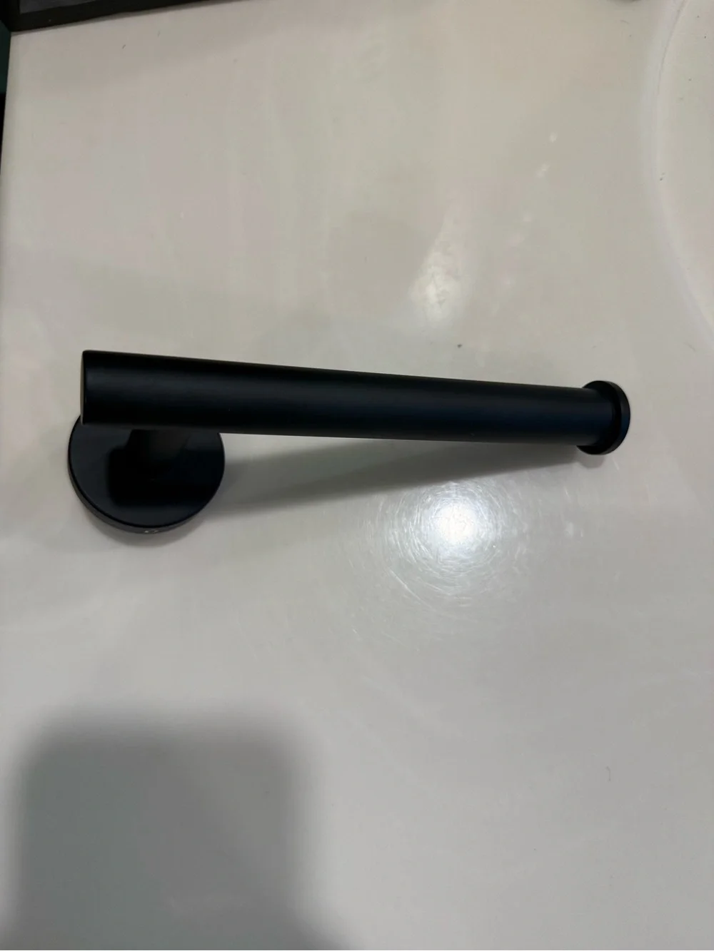 Matte Black Wall-Mount Toilet Paper Bar - Modern Bathroom Accent
